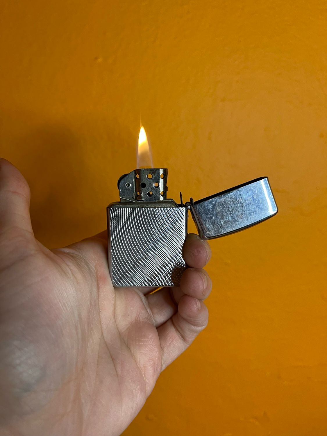 Champ Austria Textured Flip Top Lighter