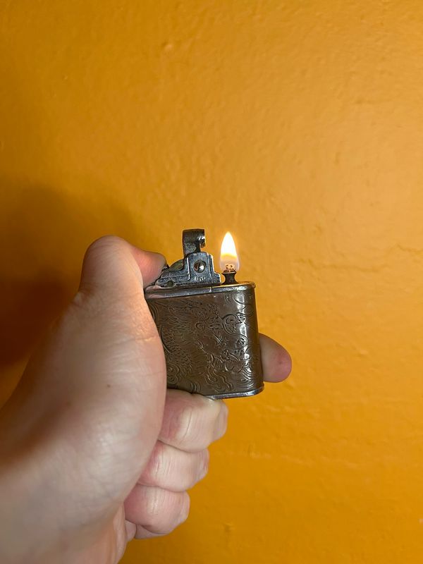 Prince Brand Japanese Dragon &amp; Tiger Windshield Lighter