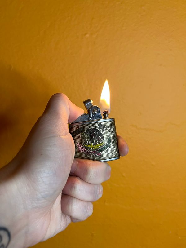 Mexico Eagle &amp; Bullfight Souvenir Lighter