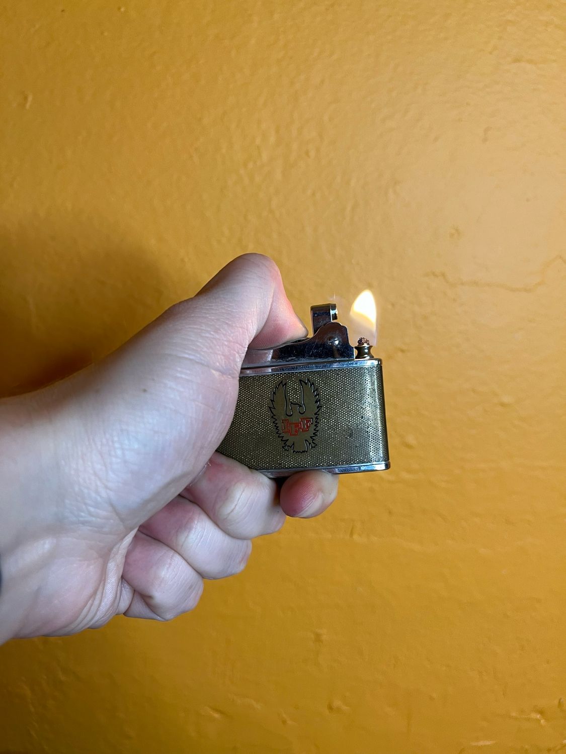 IFF Income Foundation Fund Eagle Flat Lighter