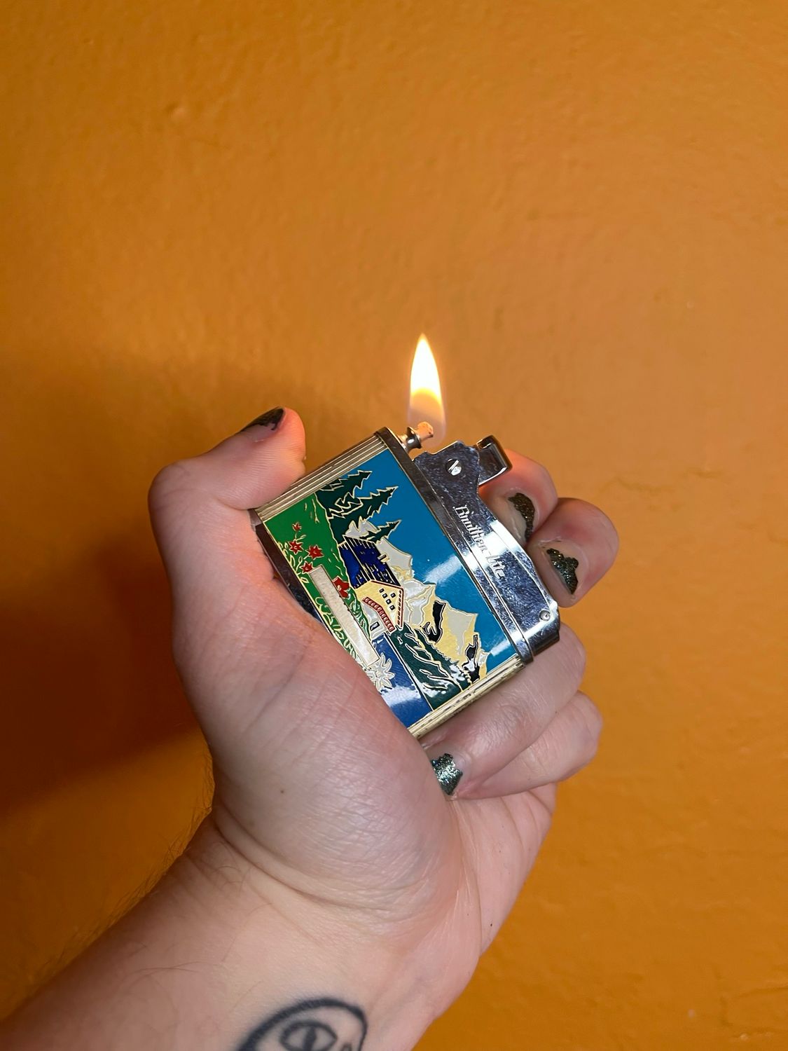 Switzerland Map &amp; Countryside Souvenir Flat Lighter