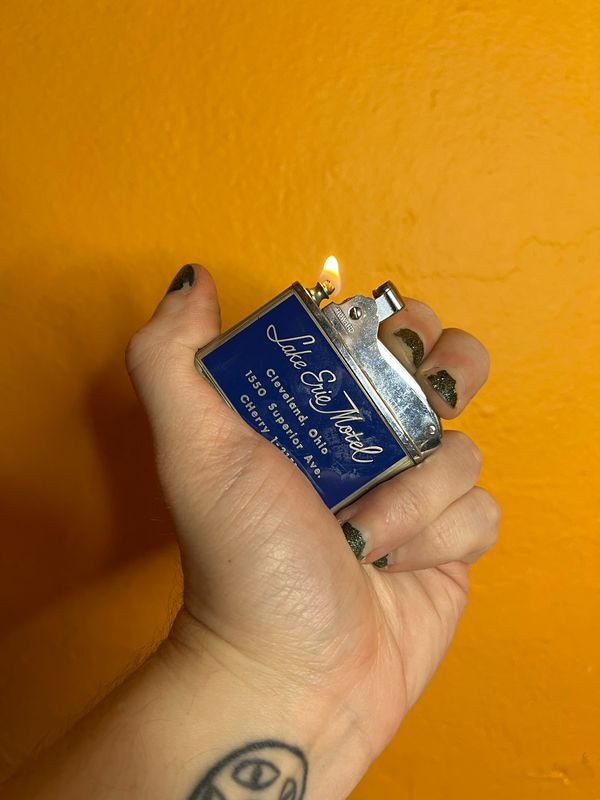 Lake Erie Motel Cleveland OH Flat Lighter