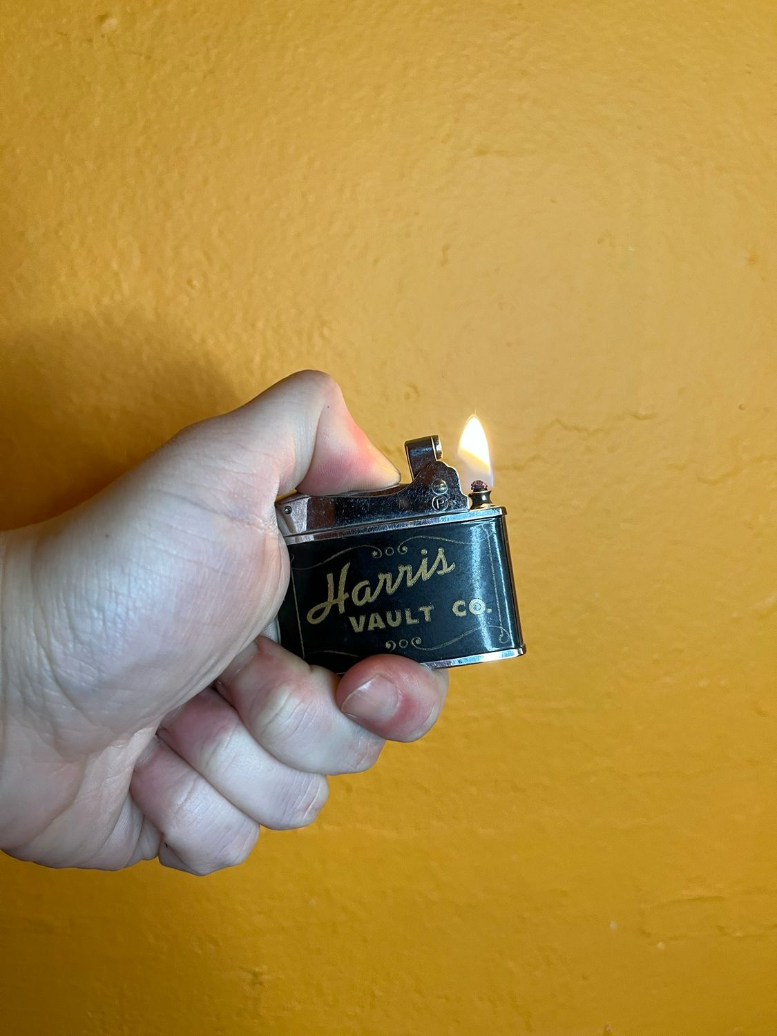 Harris Vault Co Con-O-Crypt Con-O-Lite Citation Flat Lighter