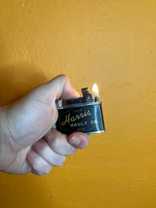 Harris Vault Co Con-O-Crypt Con-O-Lite Citation Flat Lighter