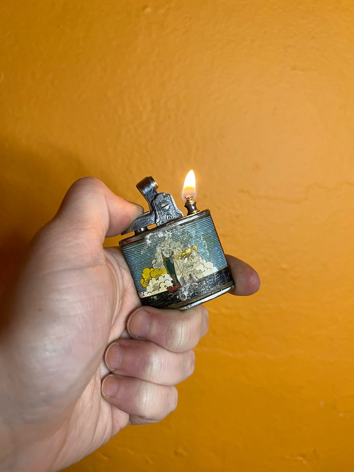 Damaged Guam MT Souvenir Lighter