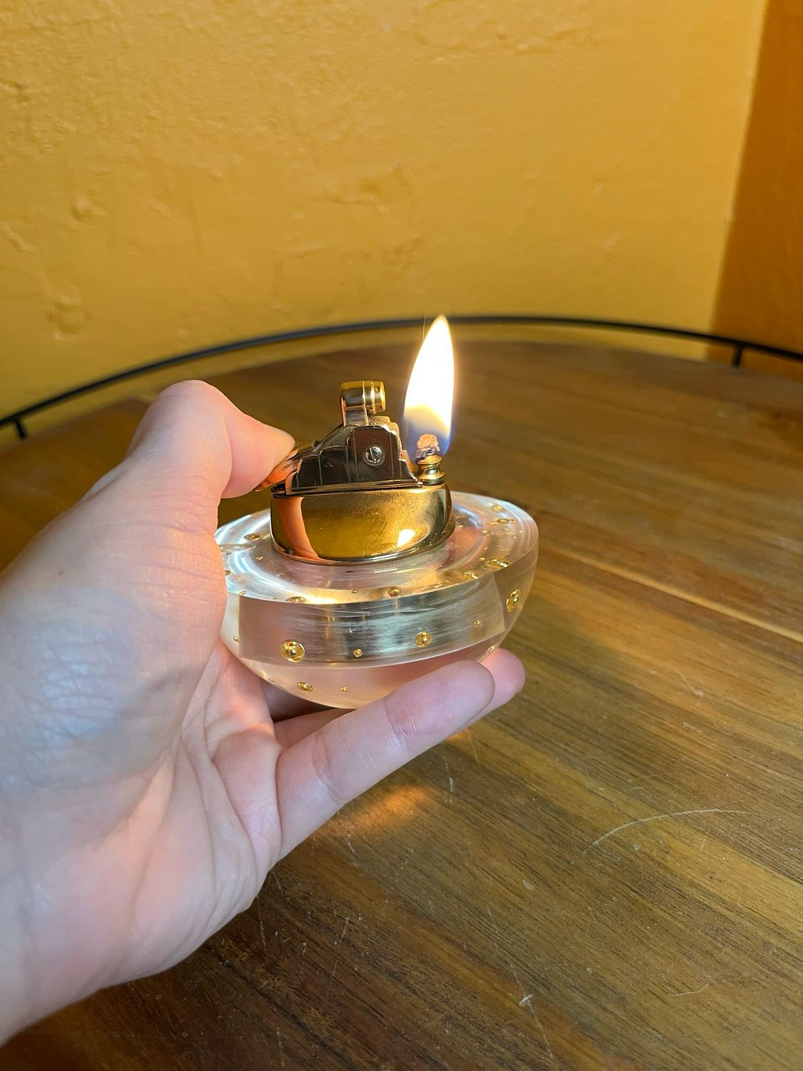Trapped Bubble Balanced Half Sphere Table Lighter