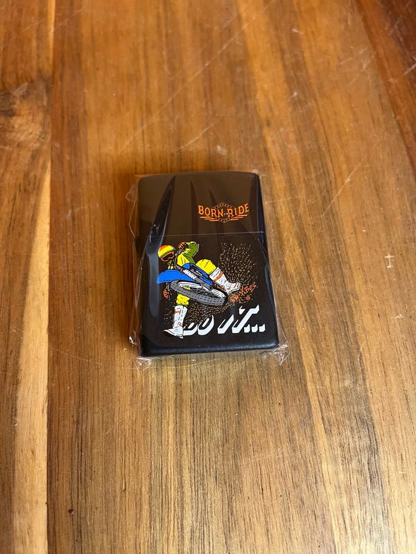 1992 Do It WM Vibes Born To Ride Sealed Unstruck Zippo Lighter