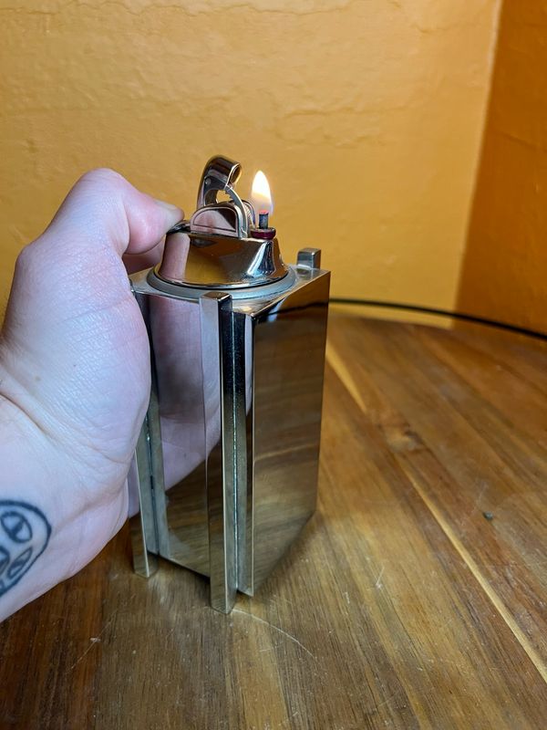 Mirrored Tower Table Lighter