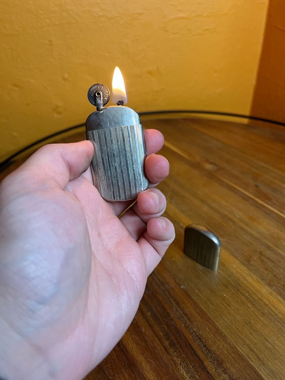 Ribbed Silver Capsule Style Trench Lighter