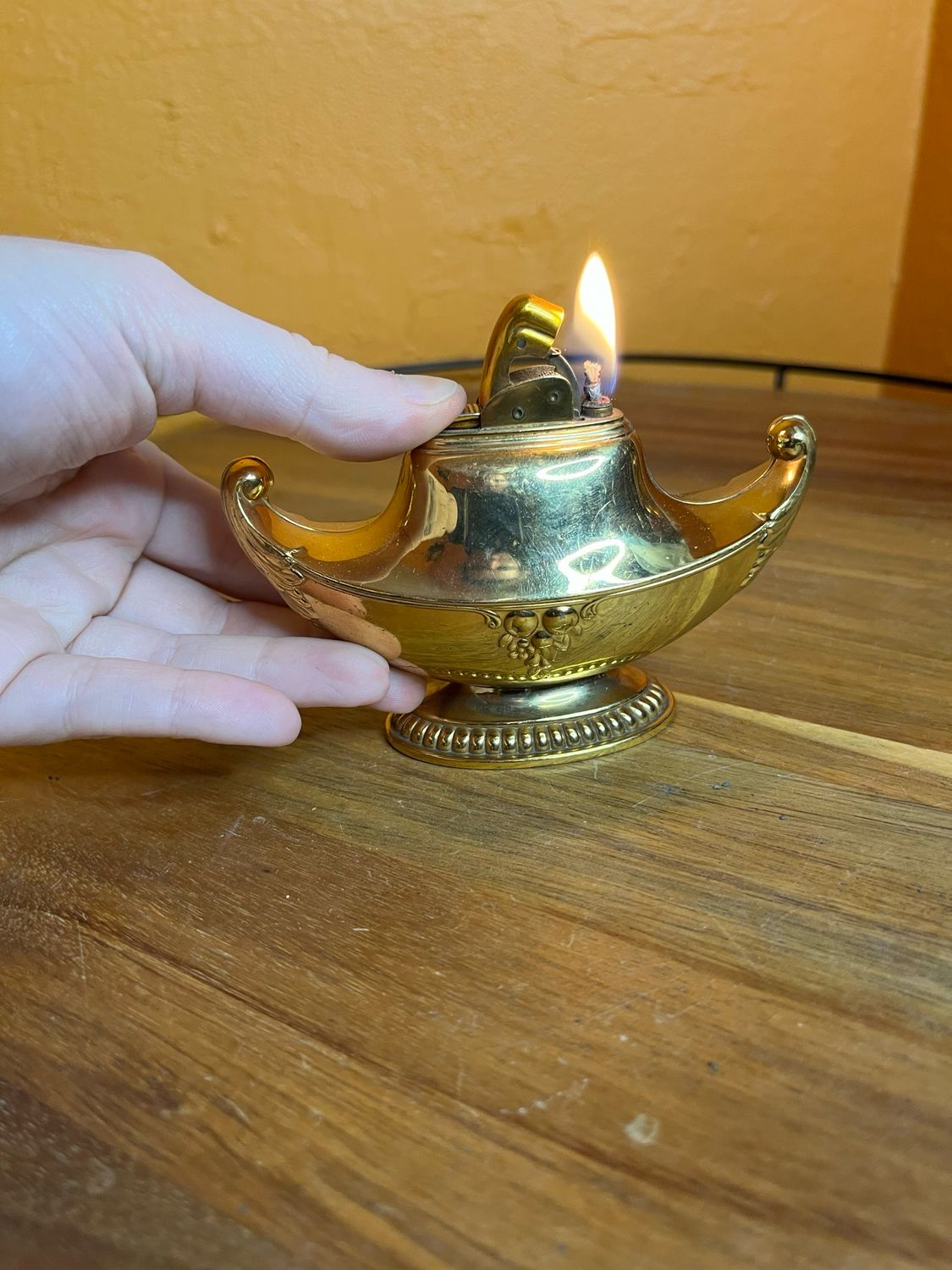 Evans Golden Gondola Table Lighter