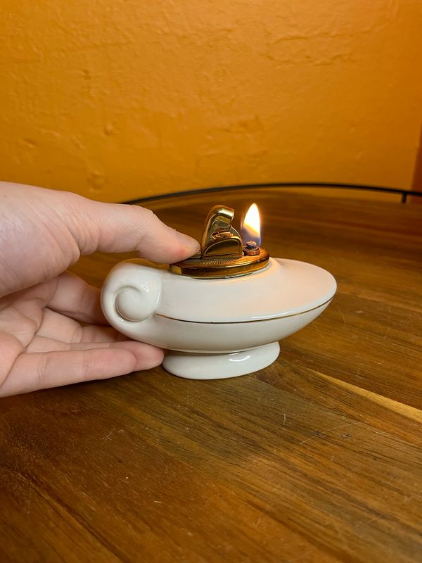 White Evans Fine China Table Lighter