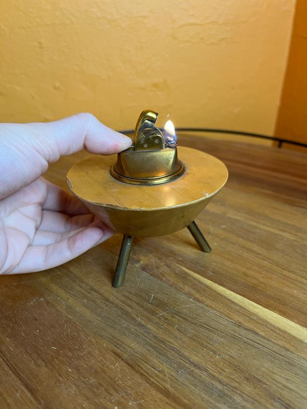 Wooden Tripod Table Lighter
