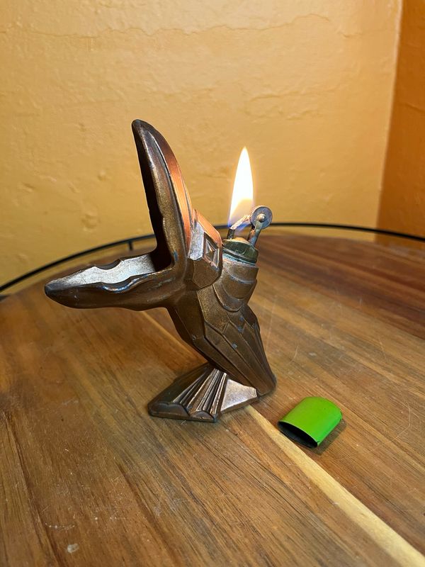 Pelican Table Lighter Ashtray Combo