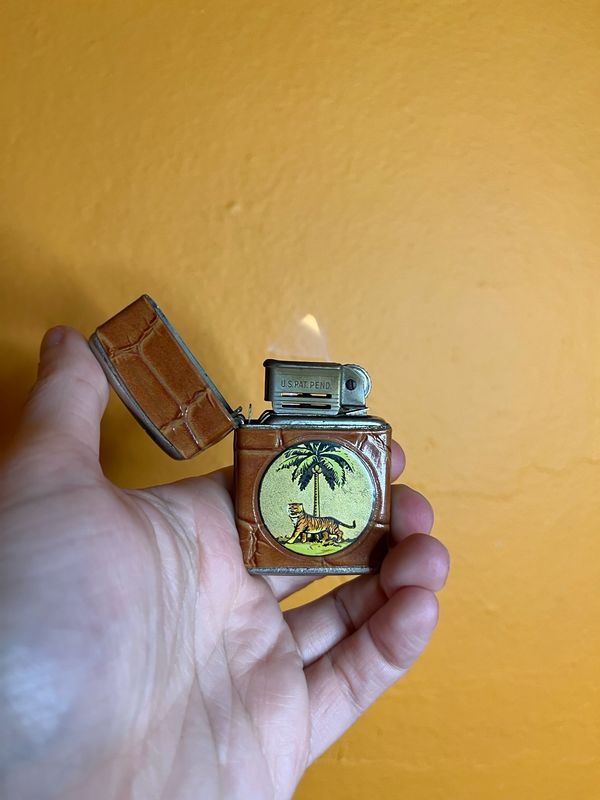 Tiger Gold Medal Beer Revolt Flip Top Lighter