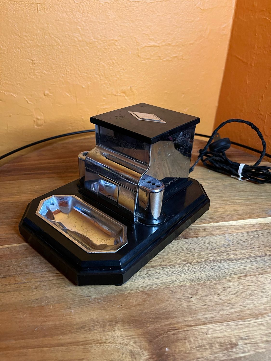 Sunbeam Smokemaster Electric Cigarette Dispenser Ashtray Combo