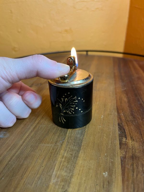 Black &amp; Gold Colibri By Kreisler West German Table Lighter