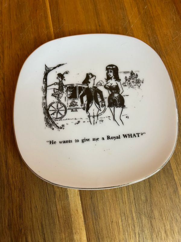 A Royal What Bilgore Groves Adult Humor Ashtray