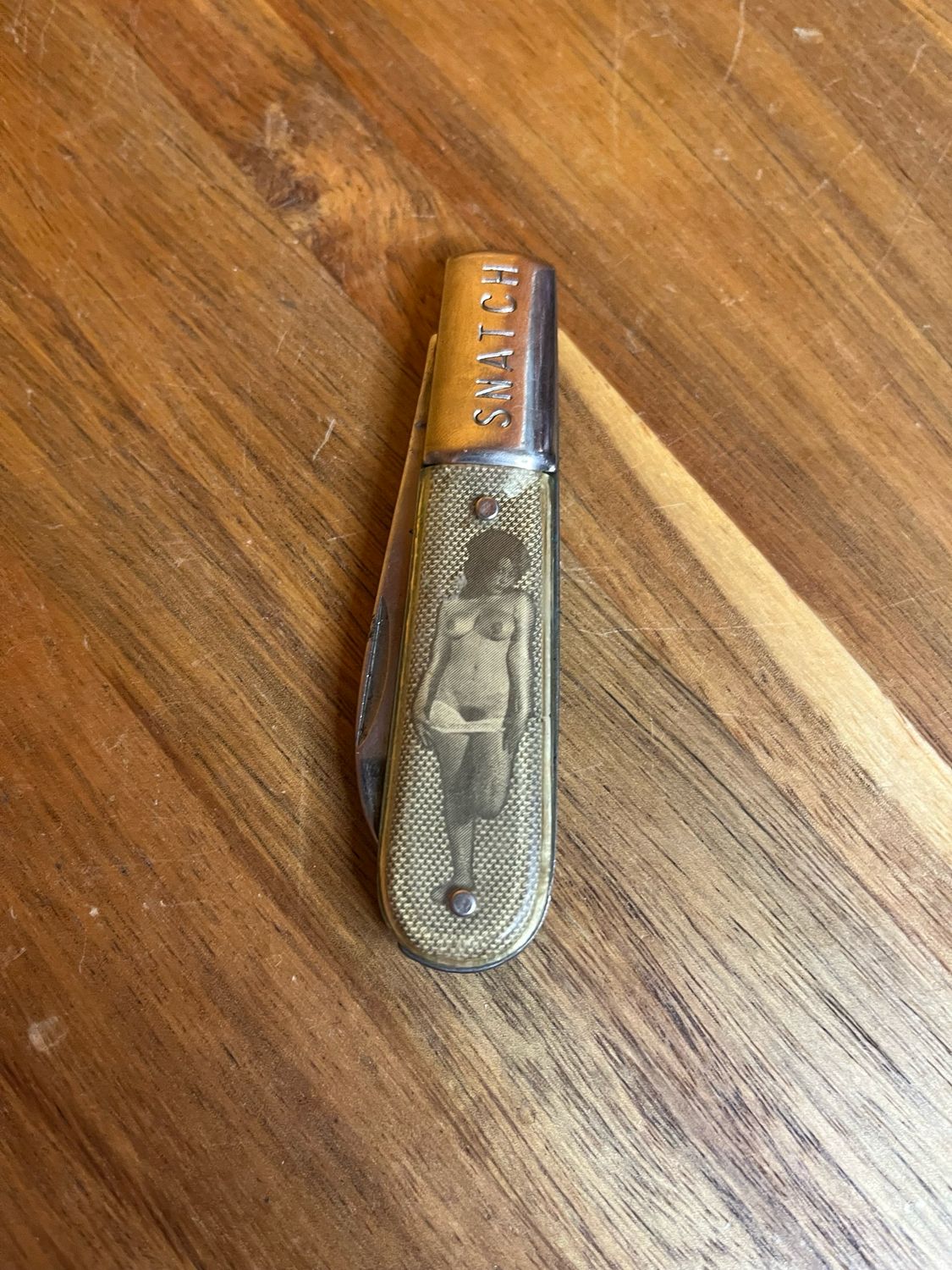 Snatch Nude Pinup Folding Knife