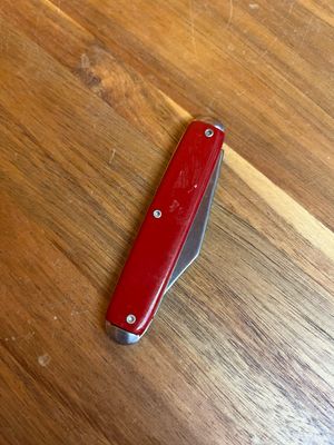 Single Blade Folding Pinup Knife