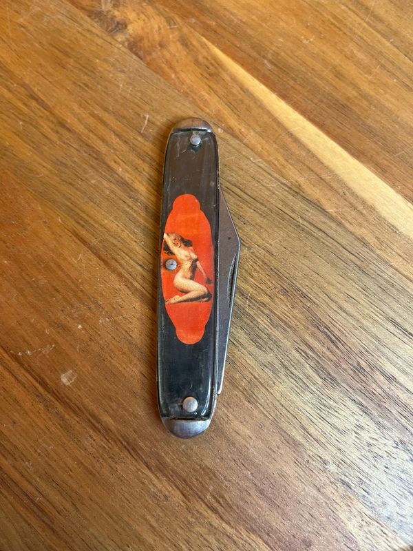 Single Blade Pinup Folding Knife