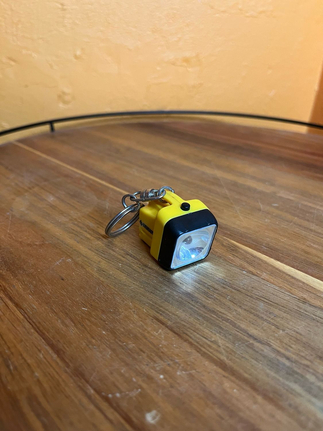 Nonworking Eveready Flashlight Keychain