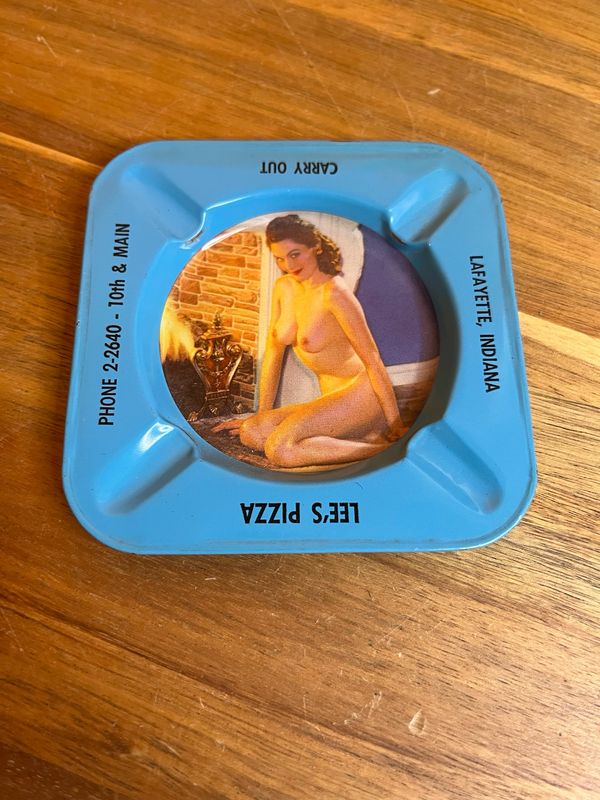 Lee’s Pizza Nude Pinup Ashtray