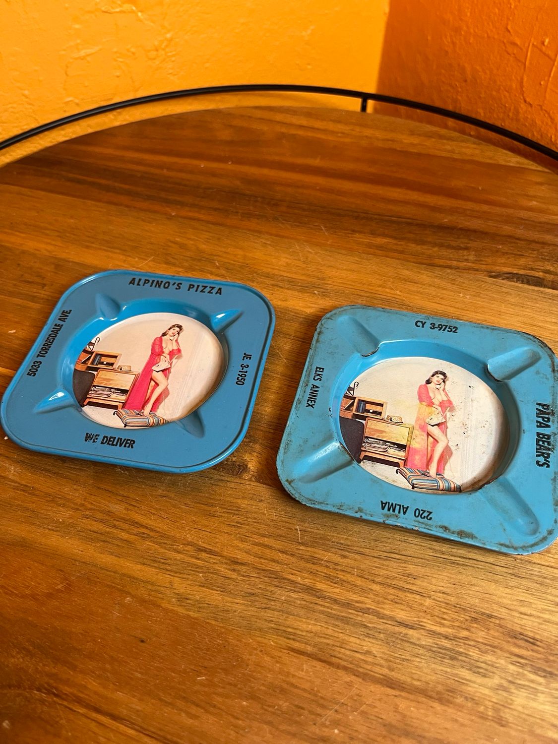 Hotline Pinup Ashtray