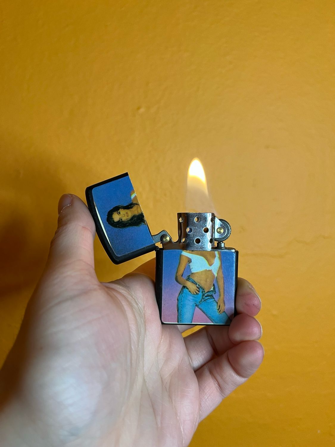 Classic 90s Pinup Flip Top Lighter