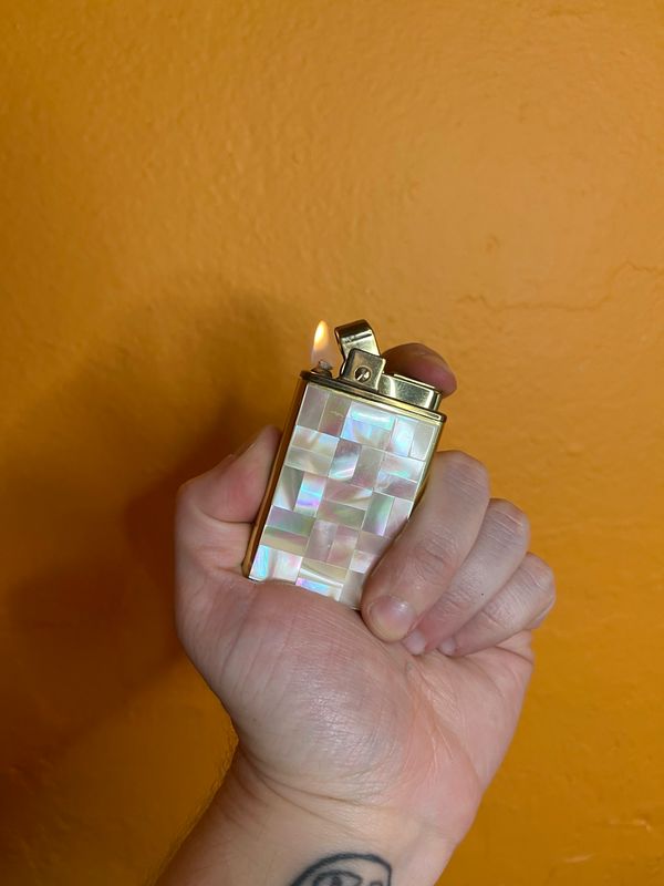 Mother Of Pearl Continental Musical Lighter