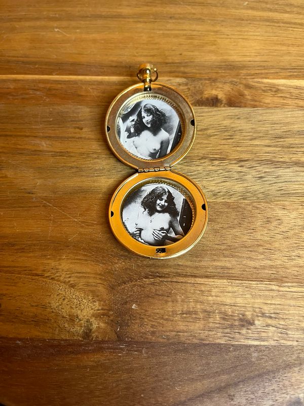 Customized Pinup Locket