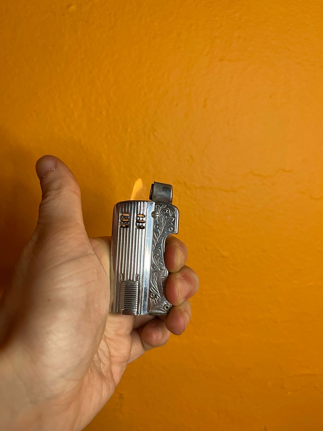 Corona Squeeze Lighter