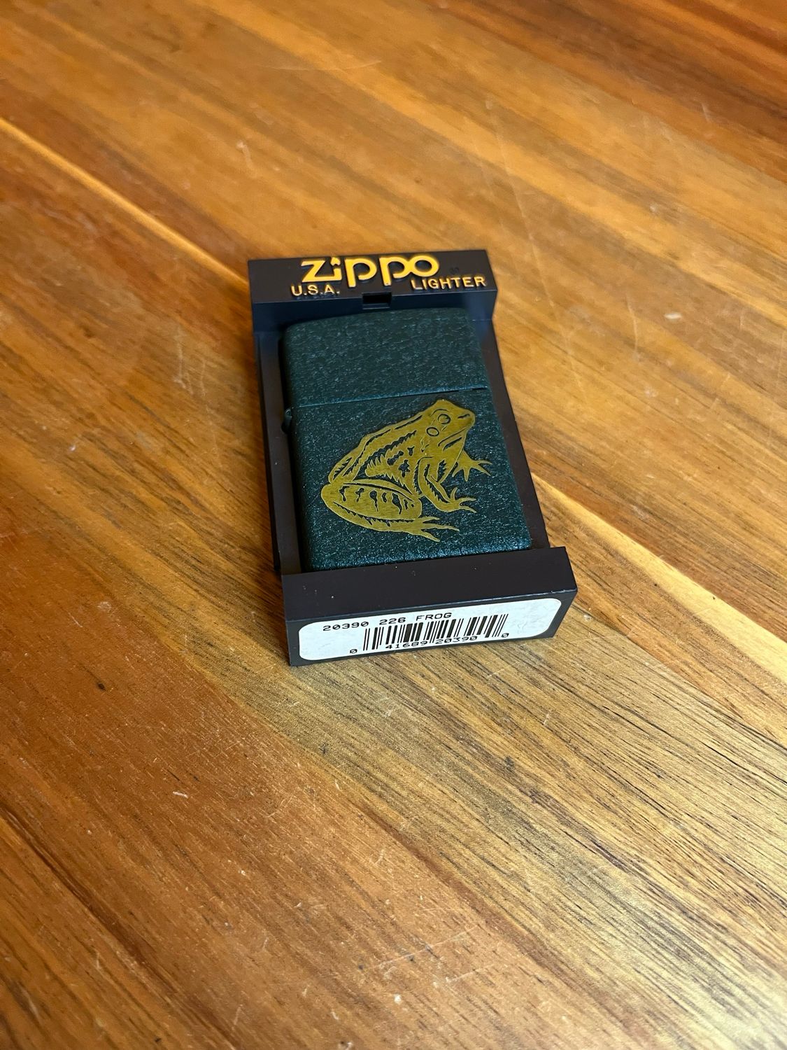 2002 Frog Sealed Unstruck Zippo Lighter
