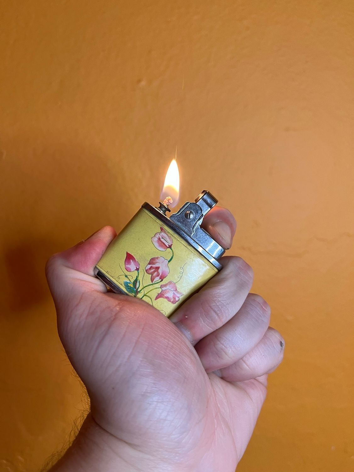 ATC Pink Flowers Lighter