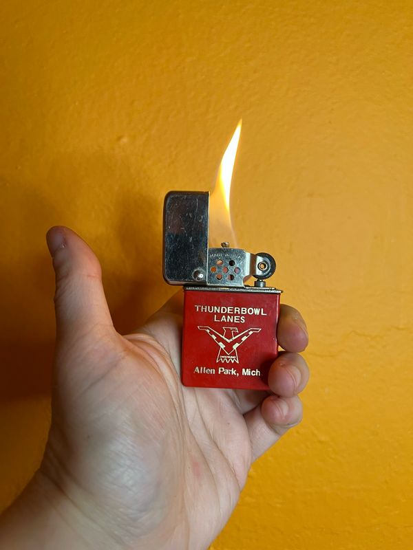 Thunderbowl Lanes Allen Park Michigan Flip Top Lighter