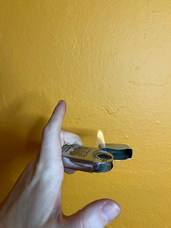 Commando Yardhustler Bowing Green OH Flip Top Pipe Lighter