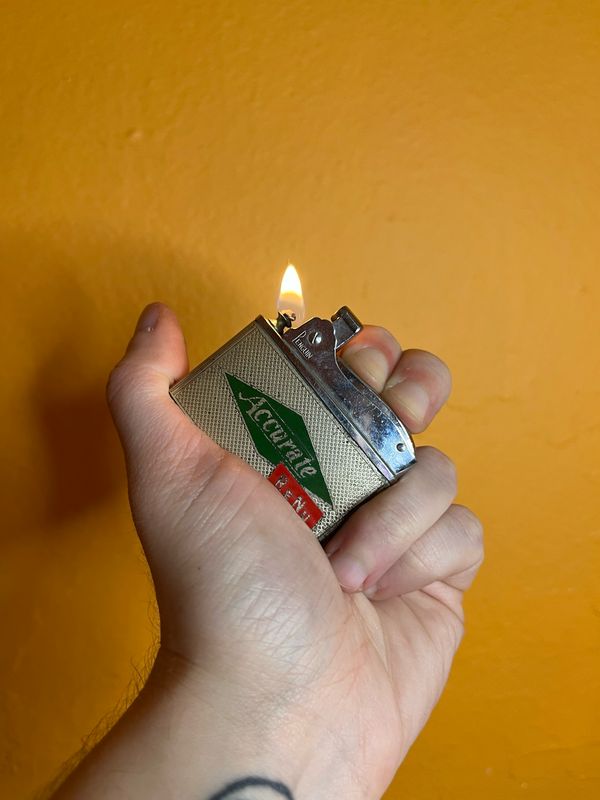 Wilco Electric Corp Williamsville 21 NY Flat Lighter