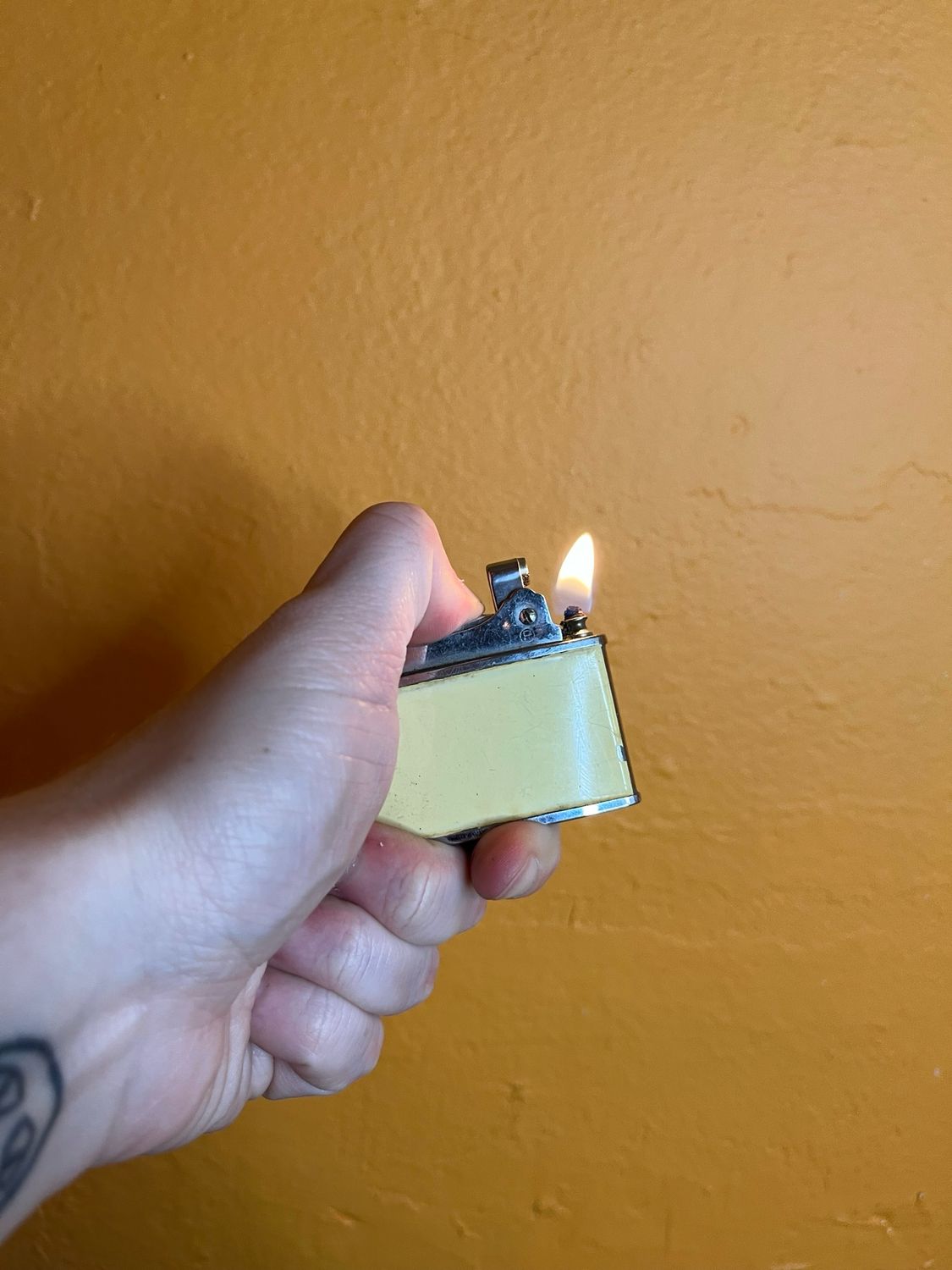 Plain Surface Flat Lighter