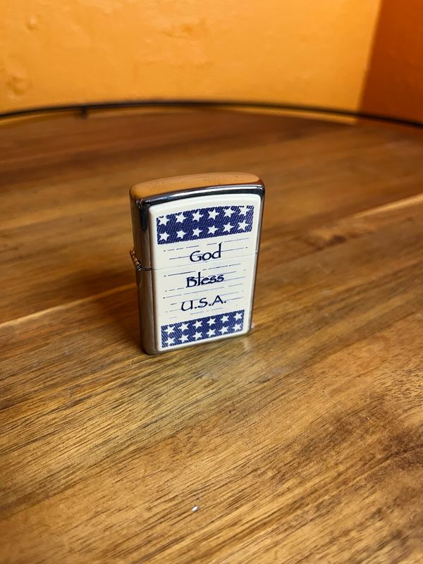 2004 God Bless USA Sealed Unstruck Zippo Lighter