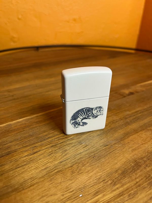1999 Grey Seal Pup Sealed Unstruck Zippo Lighter