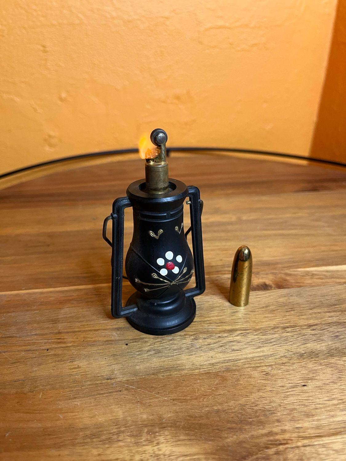Painted Lamp Table Lighter