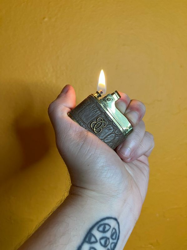 Buxton Leather Wrap Lighter