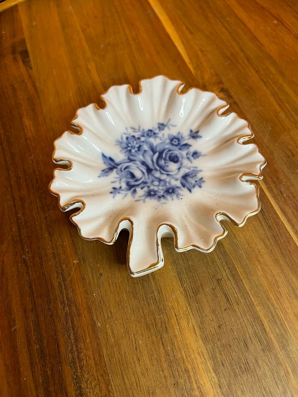 Enesco Imports Blue Rose Ashtray