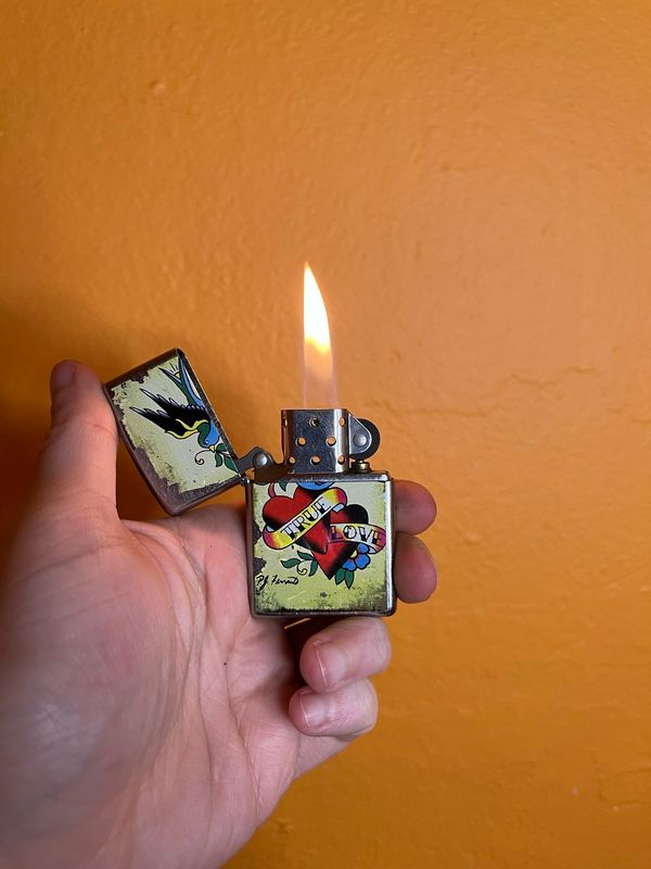 2009 Worn True Love Traditional Tattoo Zippo Lighter