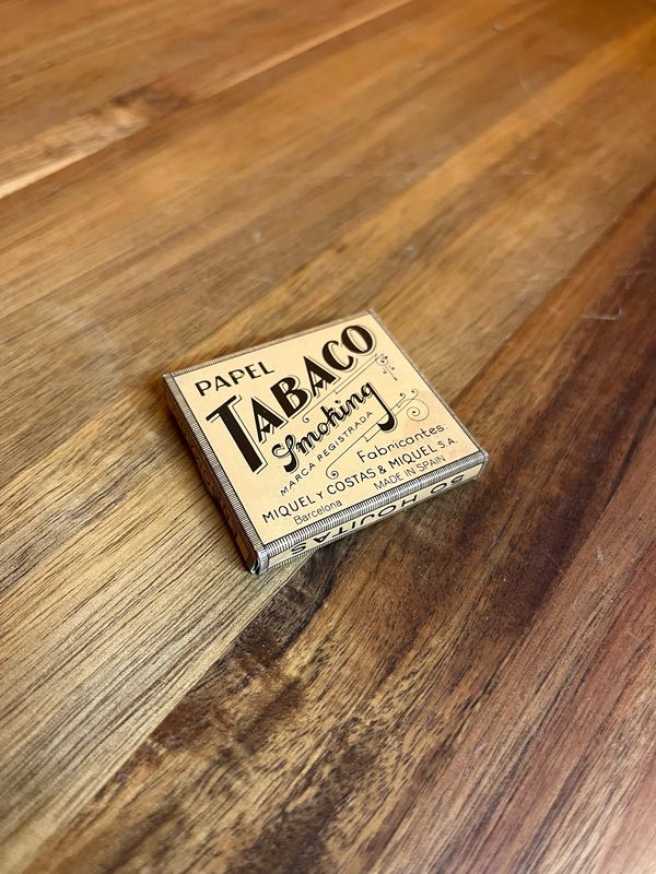 Circa 1976 Papel Tabaco Ceniza Spanish Rolling Papers