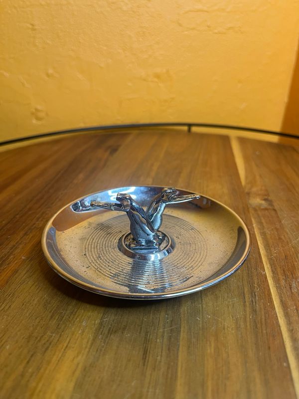 Broken Jawed Pincherette Ashtray