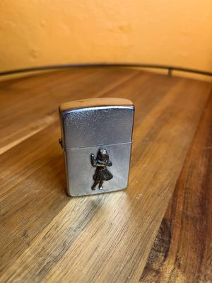 Hula Girl Flip Top Lighter