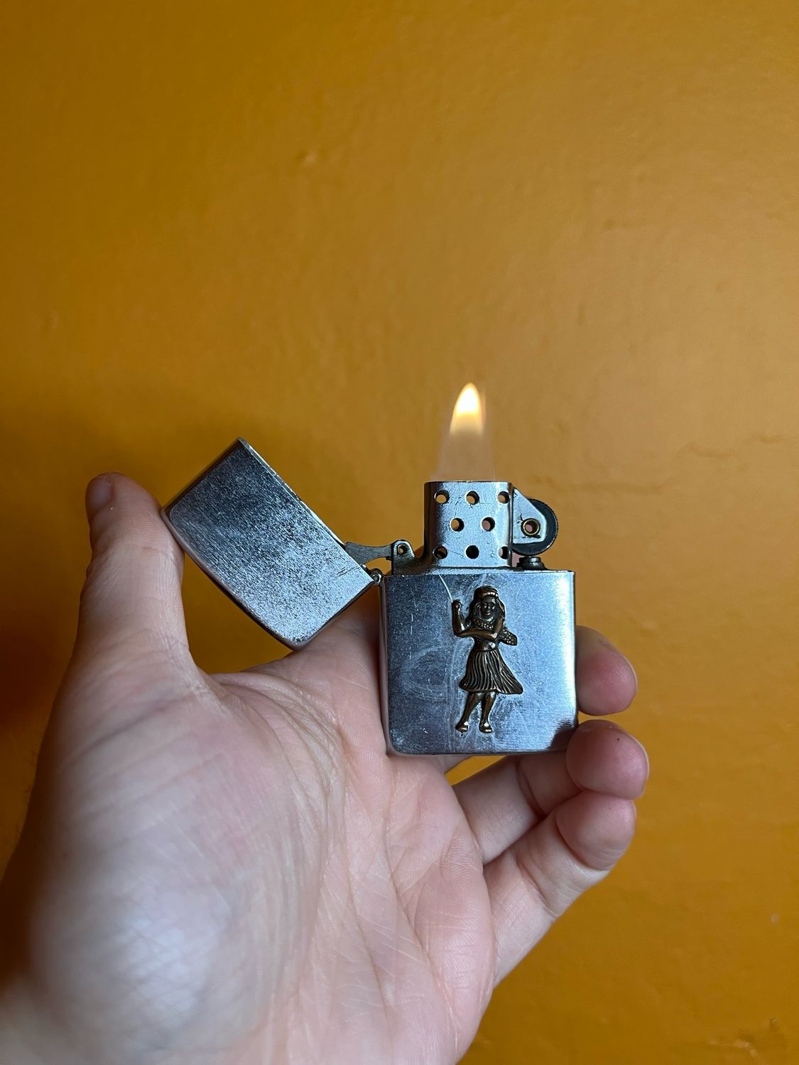 Hula Girl Flip Top Lighter