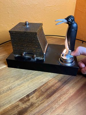 Early 1900s Ronson Penguin Pik A Cig Cigarette Dispenser Ashtray