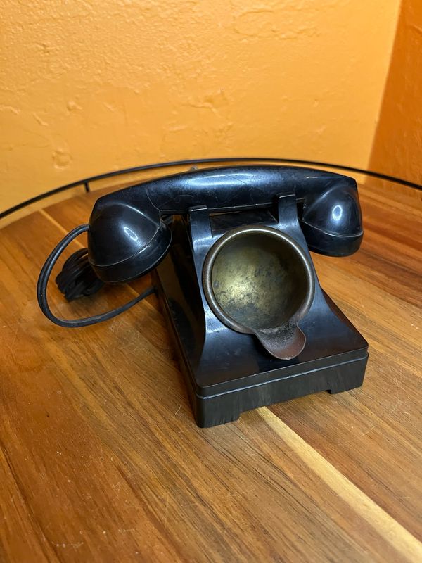 Black Rotary Phone Electric Table Lighter Ashtray Combo
