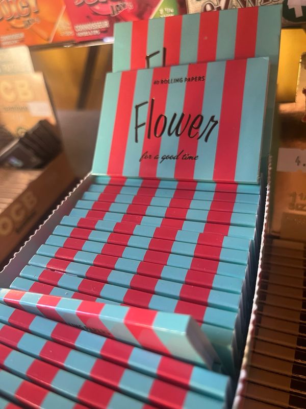 Flower By Edie Parker Rolling Papers